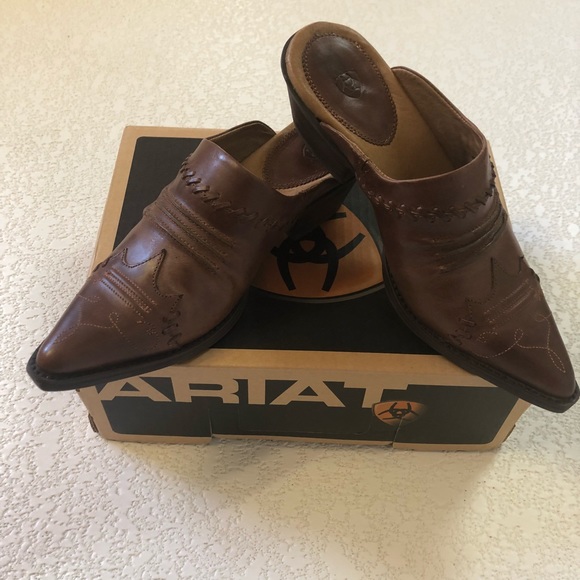 ARIAT BOOTS  WESTERN  SIZE 7 B NEW - Picture 7 of 11